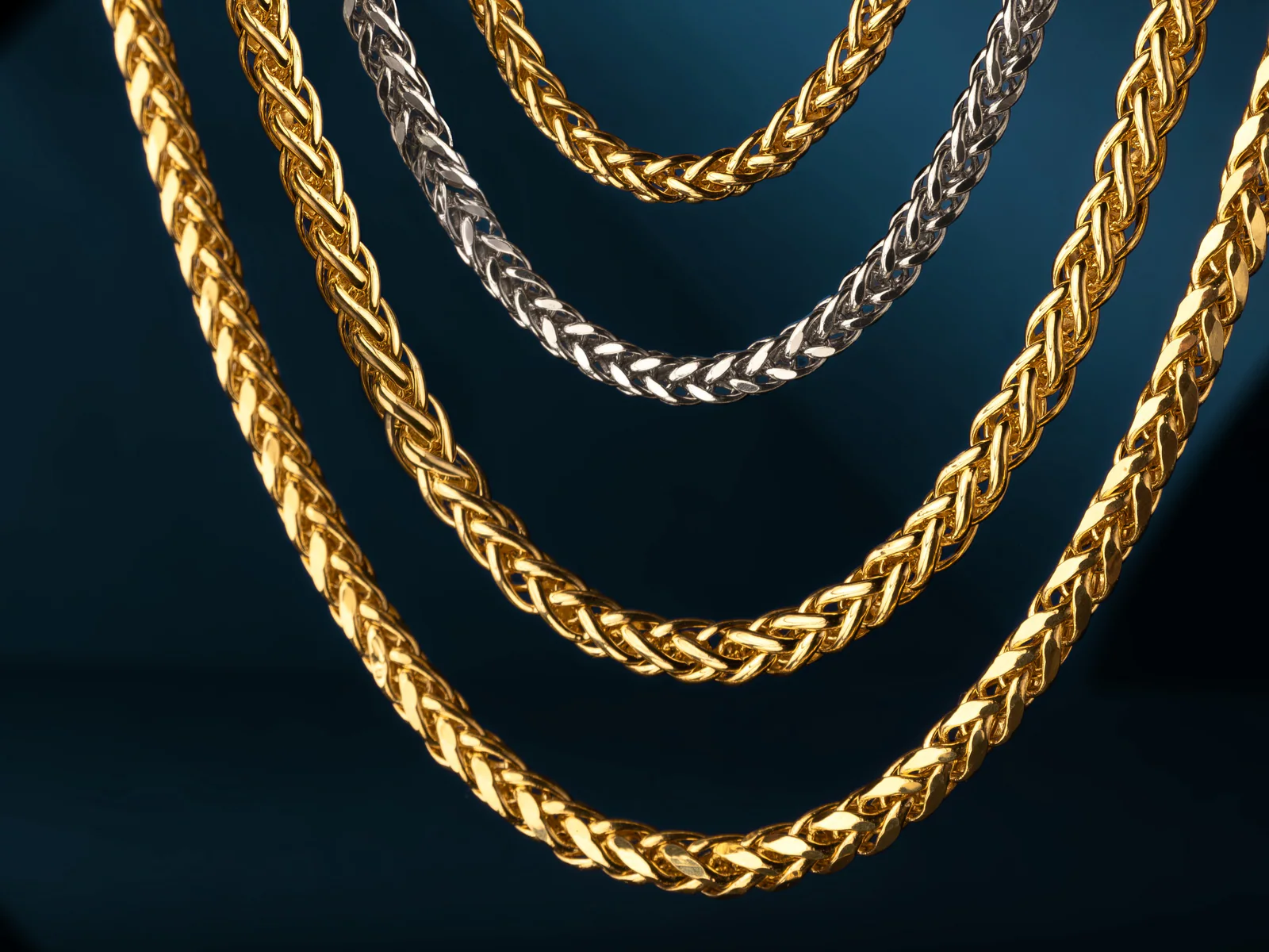 Mioro gold chain collection